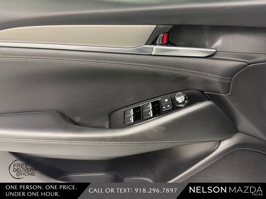 Used 2018 Silver Mazda Touring image 19