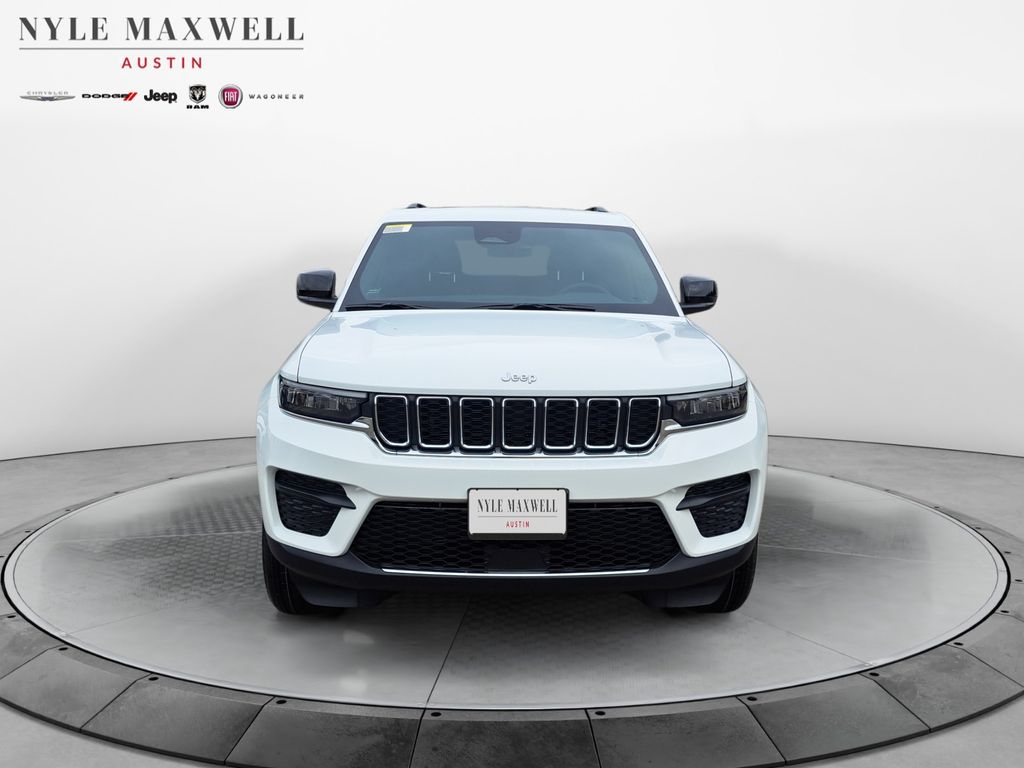 New Car 2025 Jeep Grand Cherokee  Laredo X For Sale Under $40,000 In Austin, Texas