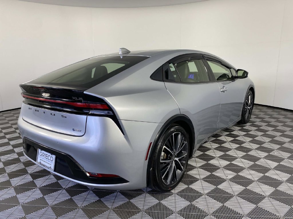 2023 Toyota Prius XLE Cutting Edge - Grieco Acura - Image 9