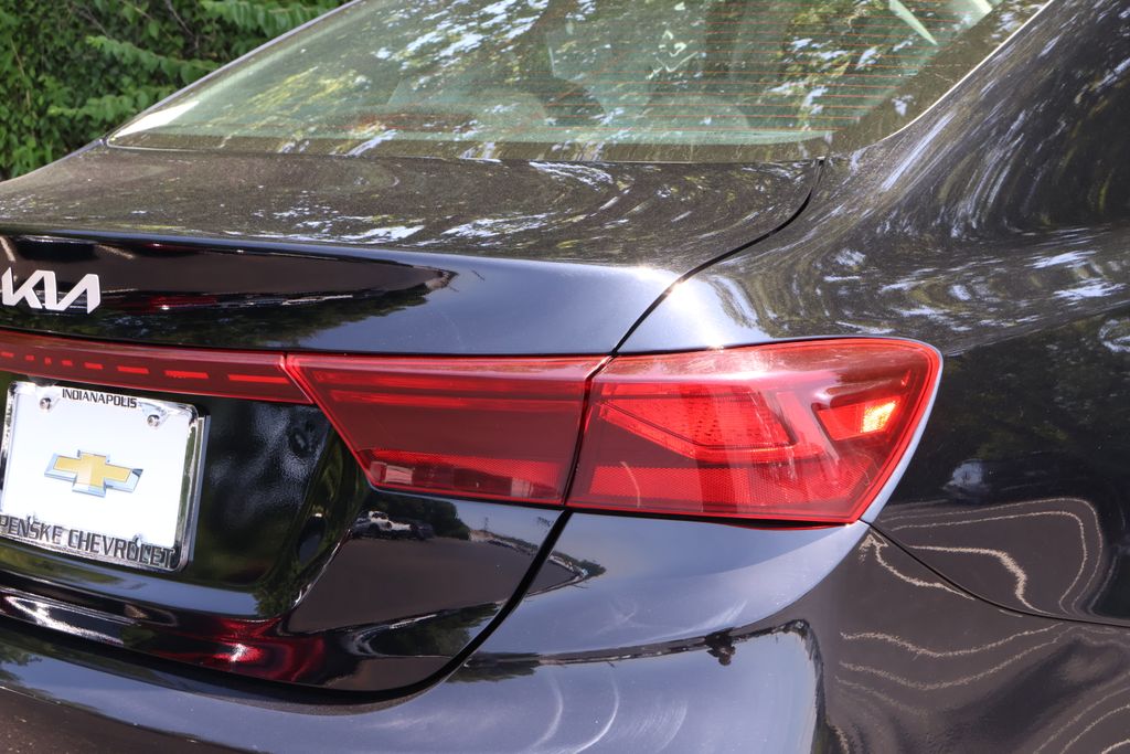 Thumbnail: 2024 Kia Forte - 7
