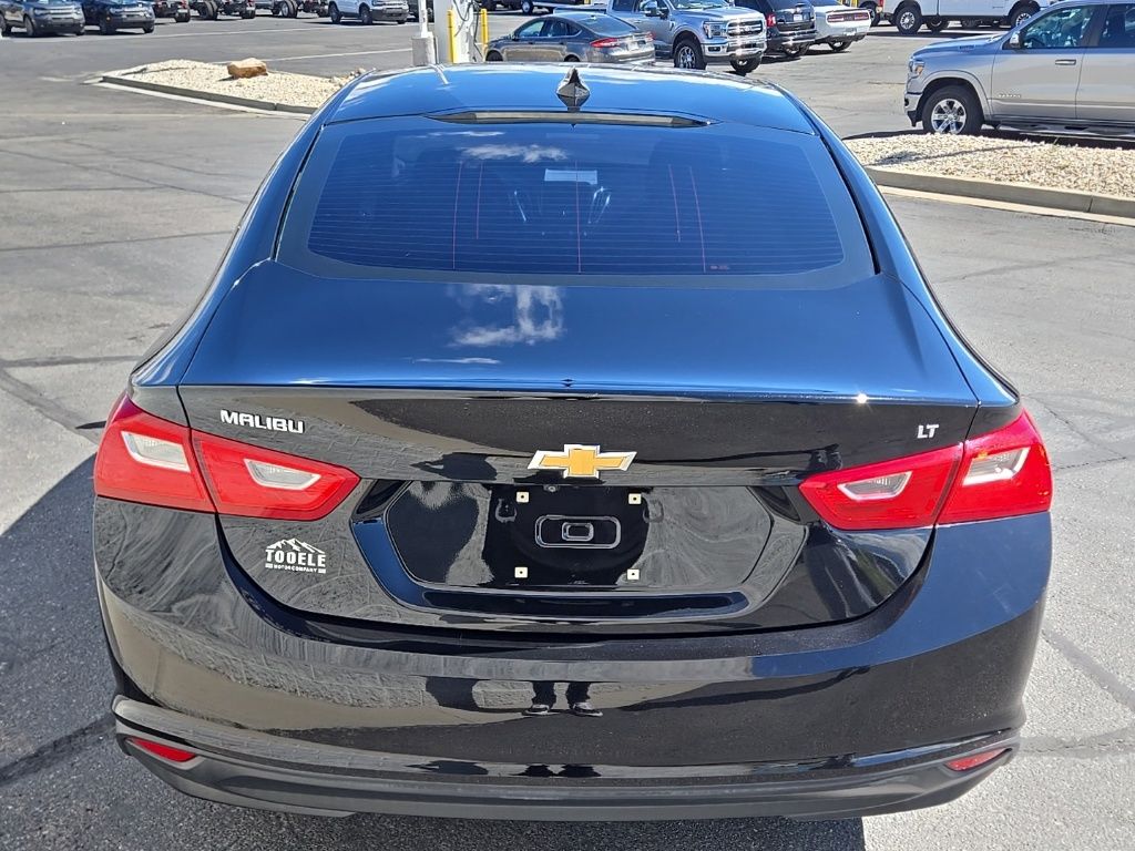 Used 2016 Black Chevrolet LT image 5