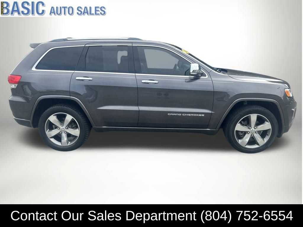Gray (Granite Crystal Metallic Clearcoat) 2016 Jeep Grand Cherokee SUV / Crossover 4X2 8-Speed Automatic
