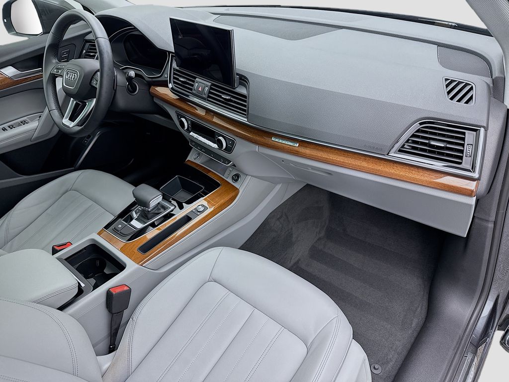 Thumbnail: 2022 Audi Q5 - 15