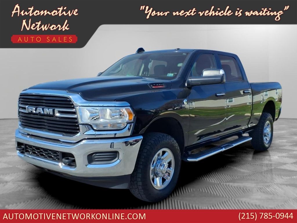 Diamond Black Crystal Pearlcoat 2019 RAM 2500 Big Horn Crew Cab 4WD Pickup Truck Four-Wheel Drive 6-Speed Automatic