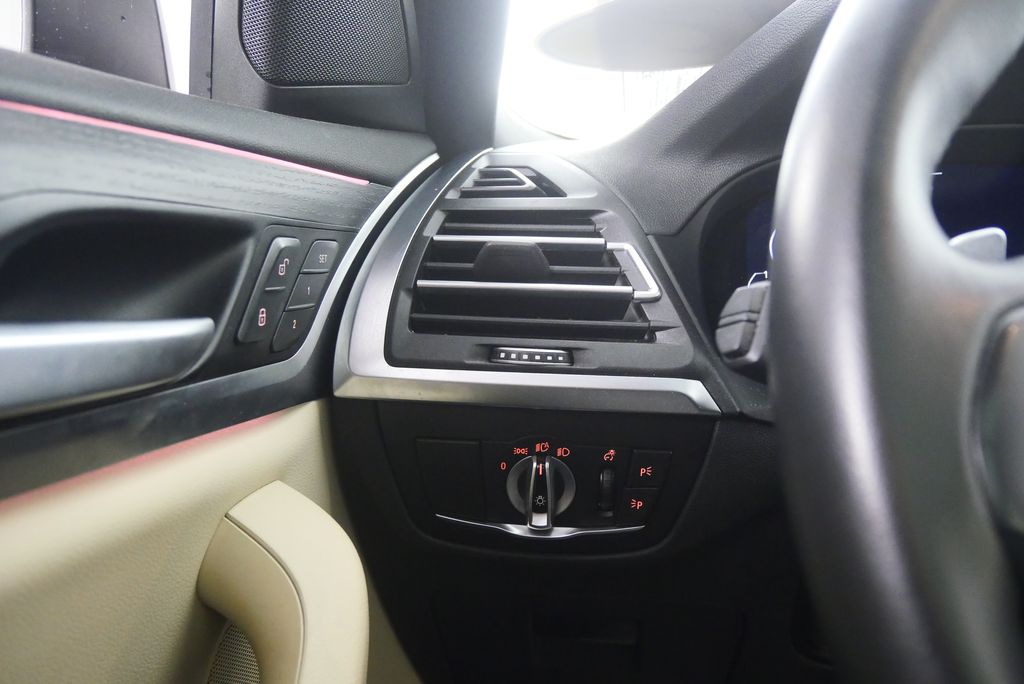 Thumbnail: 2024 BMW X3 - 17