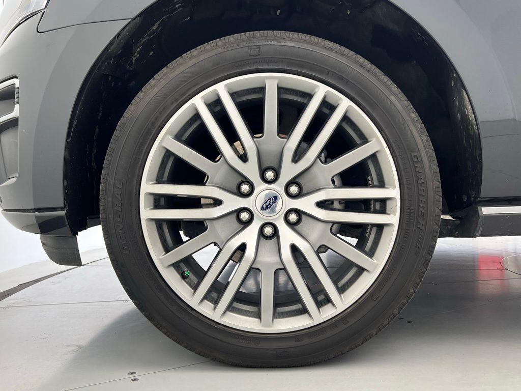 Thumbnail: 2022 Ford Expedition - 25