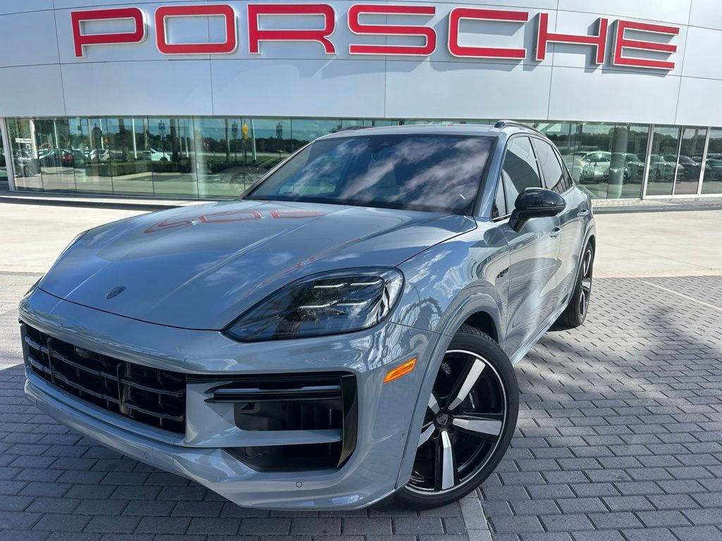 Thumbnail: 2025 Porsche Cayenne - 1