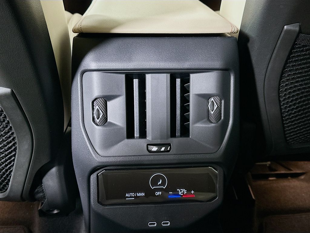 Thumbnail: 2026 BMW X3 - 18