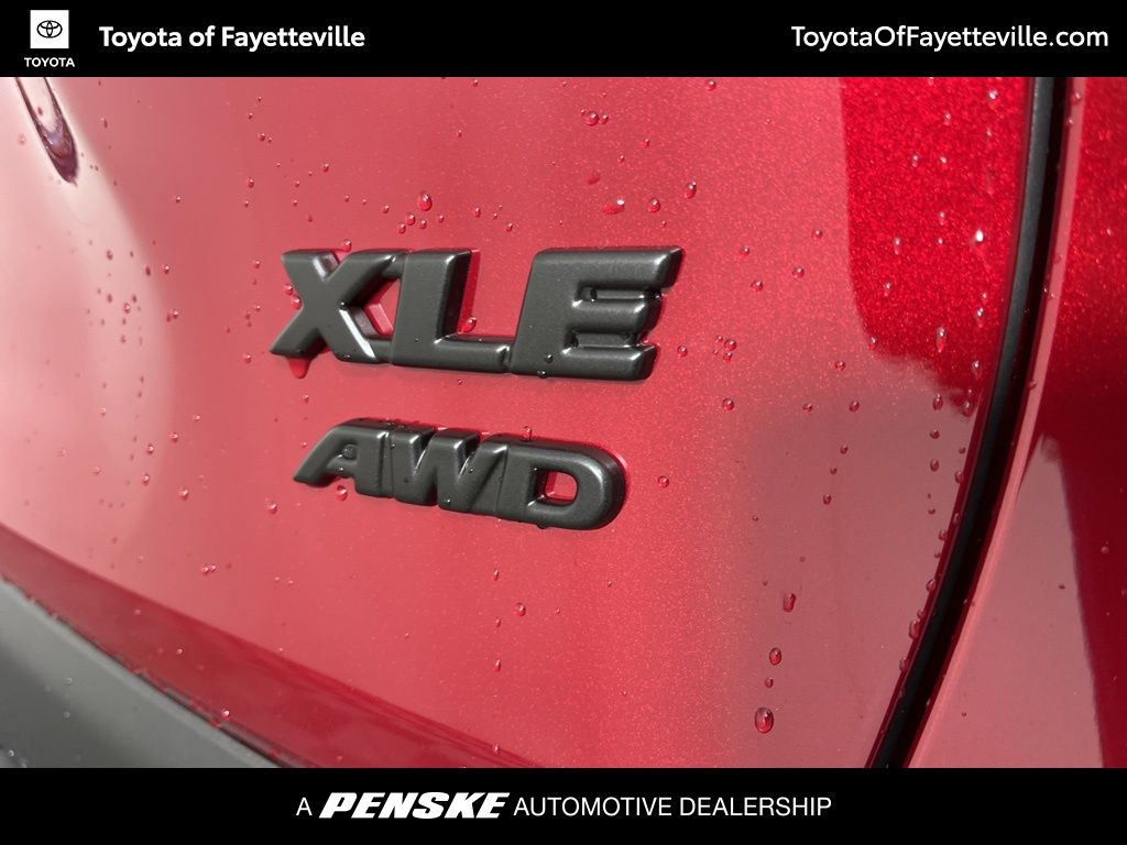2025 Toyota RAV4 XLE Premium 17