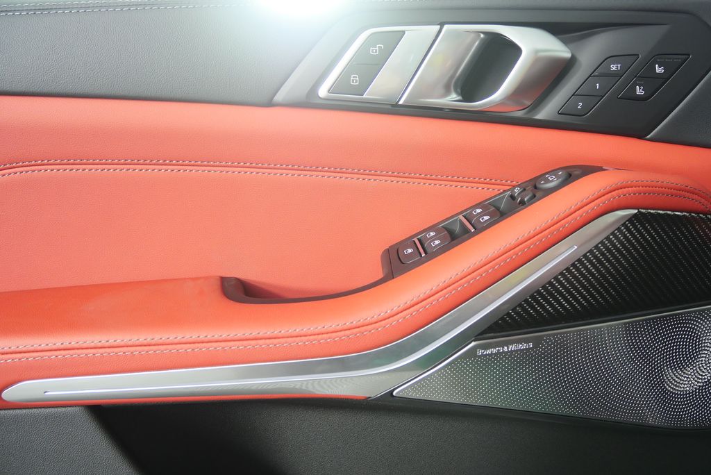 Thumbnail: 2026 BMW X5 - 9