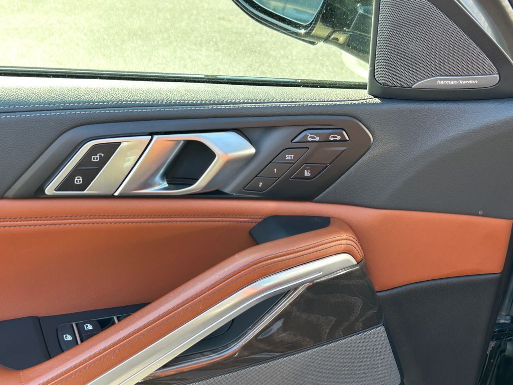 2023 BMW X6 xDrive40i 12