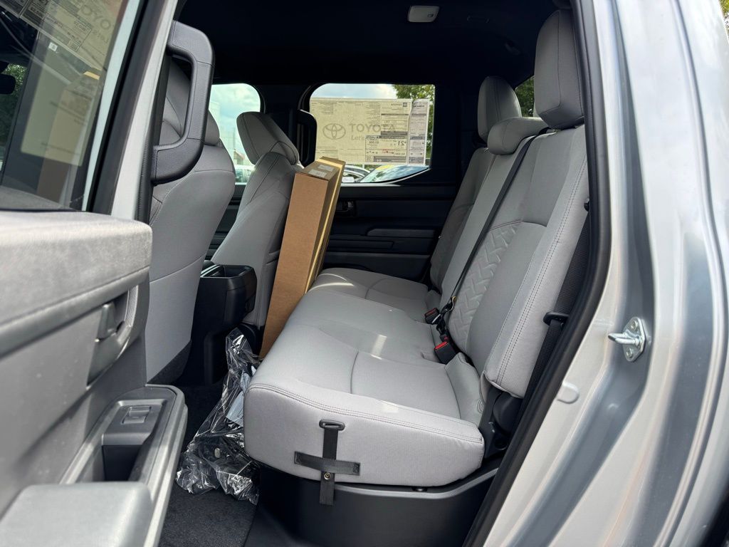 2025 Toyota Tacoma SR5 Double Cab photo 9