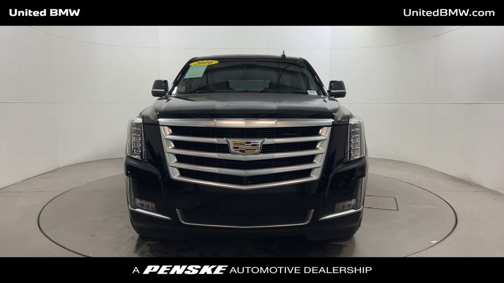 Thumbnail: 2016 Cadillac Escalade - 3