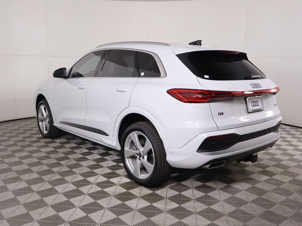 Thumbnail: 2025 Audi Q5 - 7