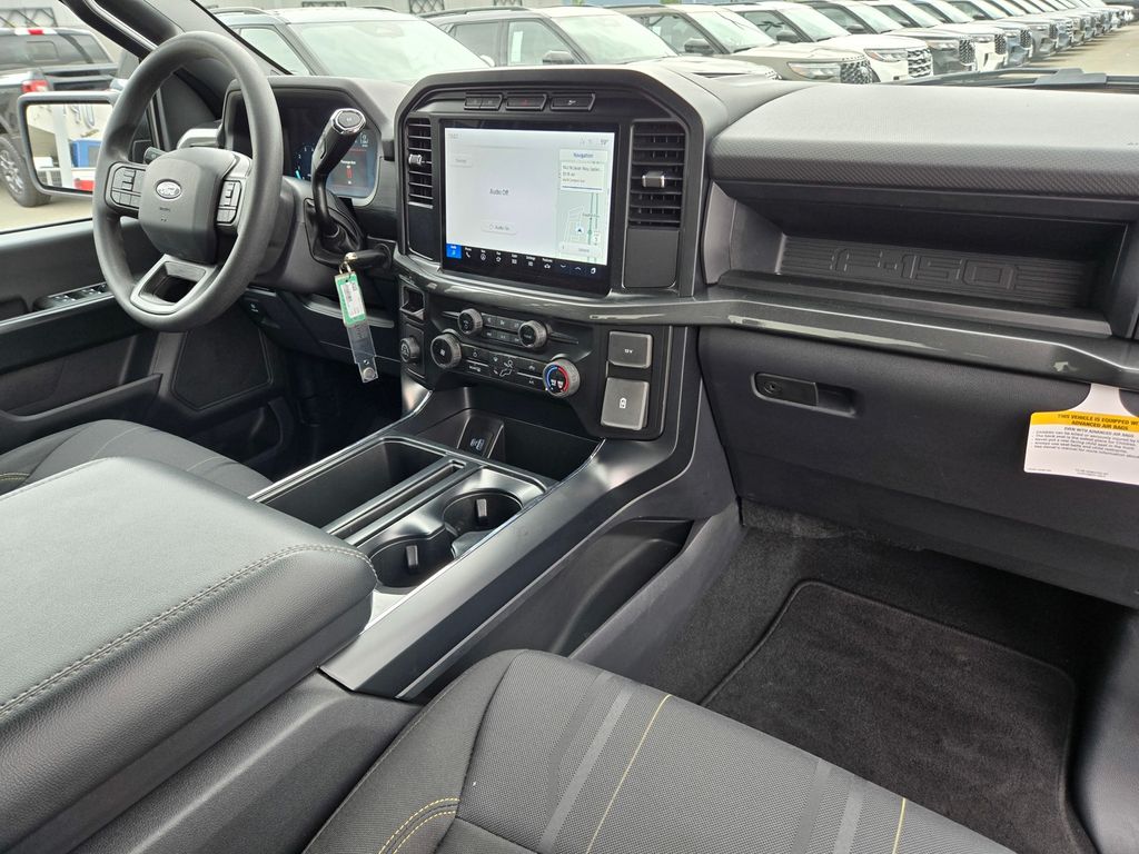 View vehicle photo 7