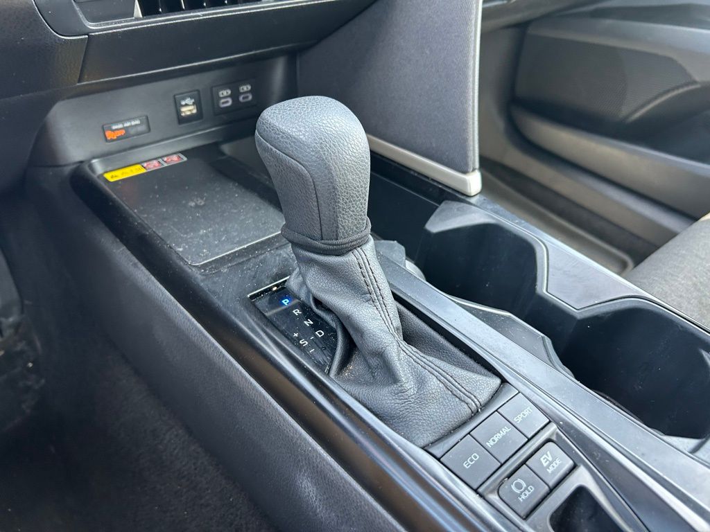 Thumbnail: 2025 Toyota Camry - 26