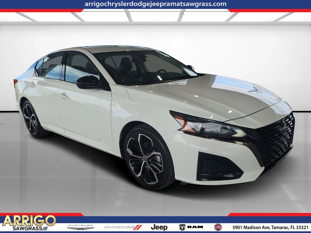 2024 Nissan Altima media 1