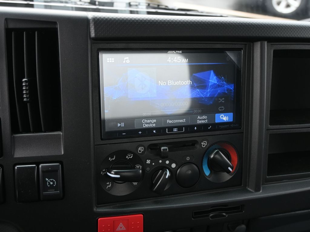 2024 Isuzu NRR 