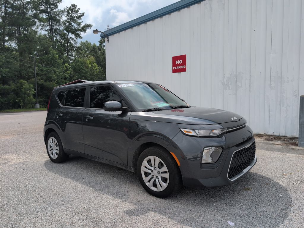 2022 Kia Soul LX FWD