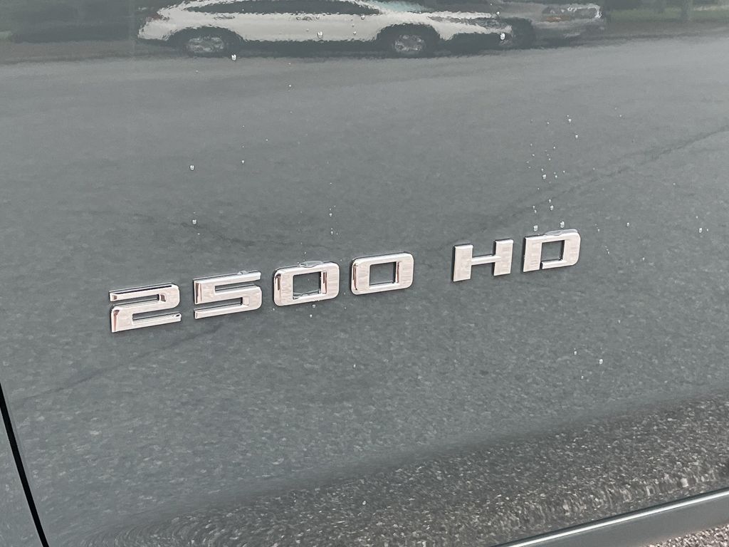 2025 Chevrolet Silverado 2500HD LT photo