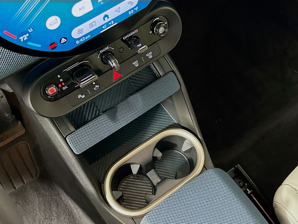 Thumbnail: 2025 MINI Cooper Countryman - 16