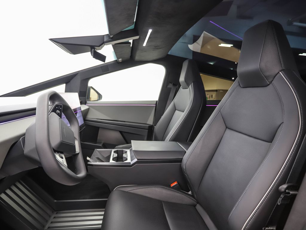 2024 Tesla Cybertruck  11