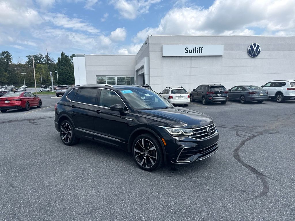 2022 Volkswagen Tiguan 2.0T SEL R-Line Black at Subaru and VW of Moon Township