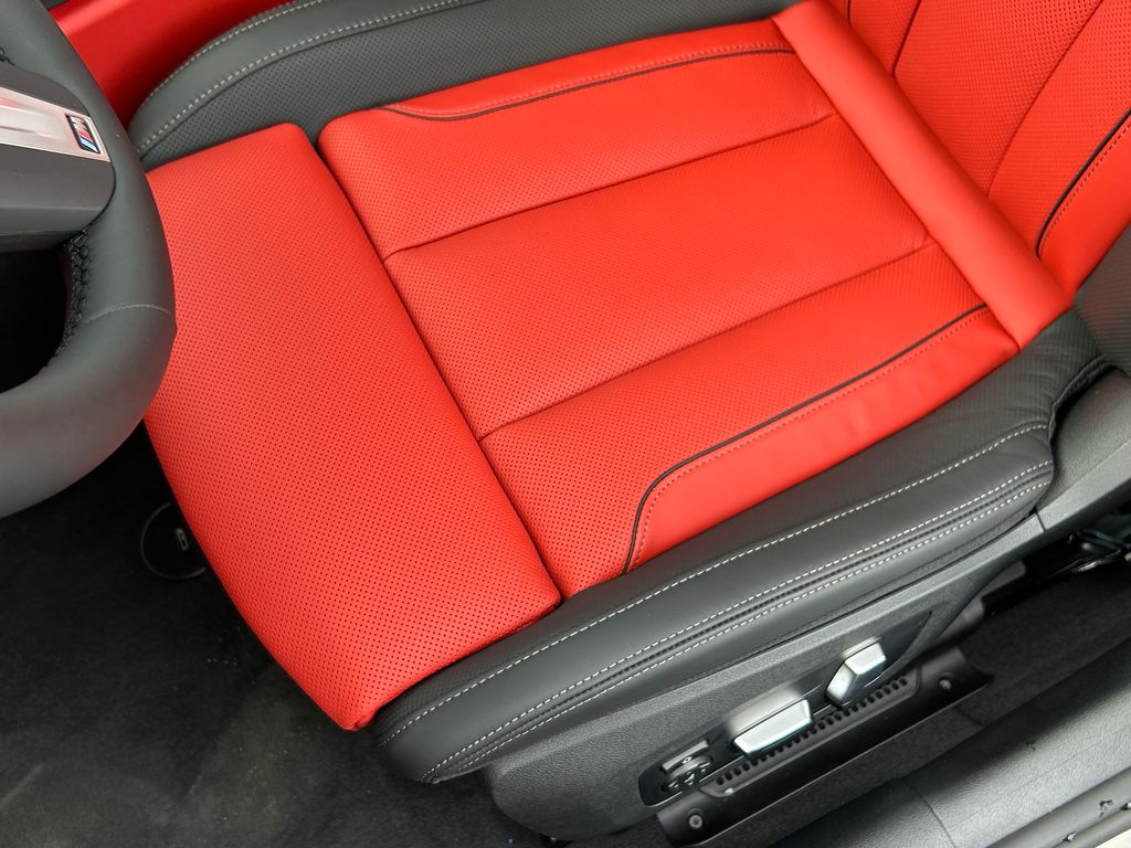 Thumbnail: 2026 BMW 8 Series - 15