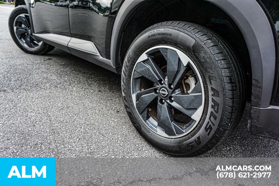 Used 2025 Black Nissan SV image 16