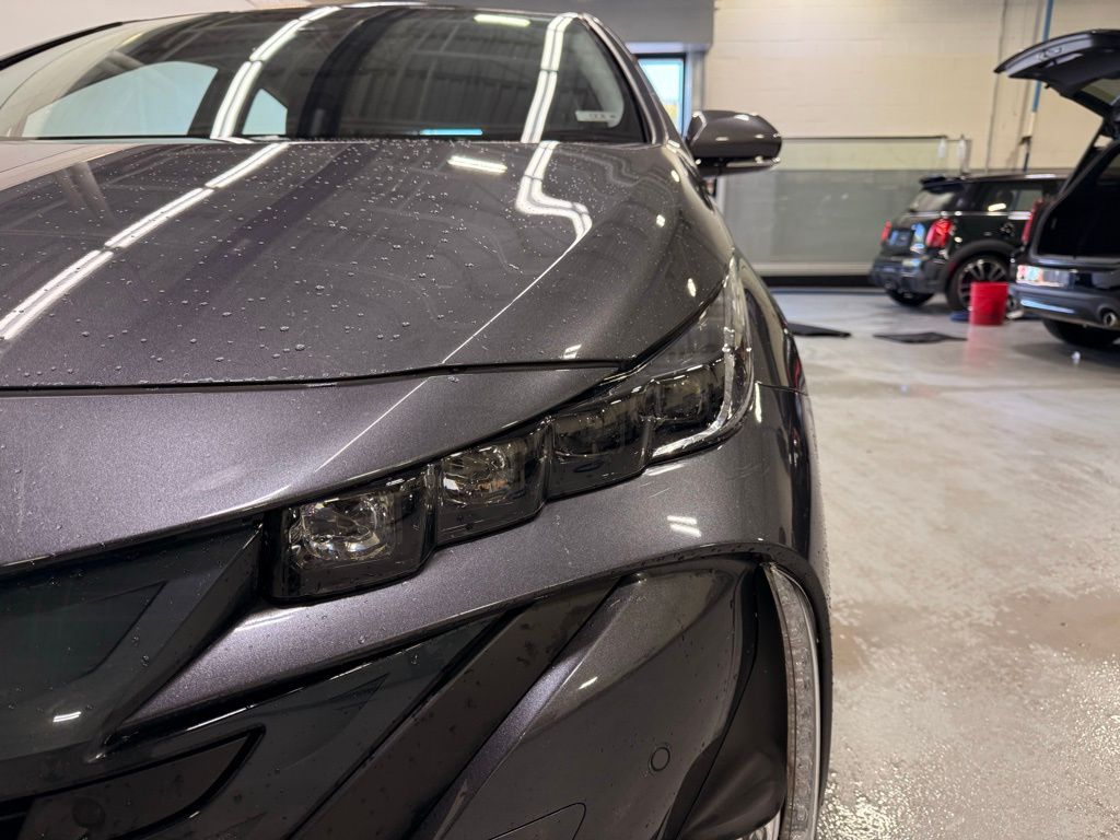 Thumbnail: 2020 Toyota Prius Prime - 9