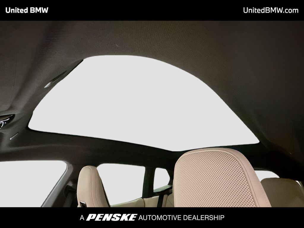 Thumbnail: 2023 BMW iX - 12