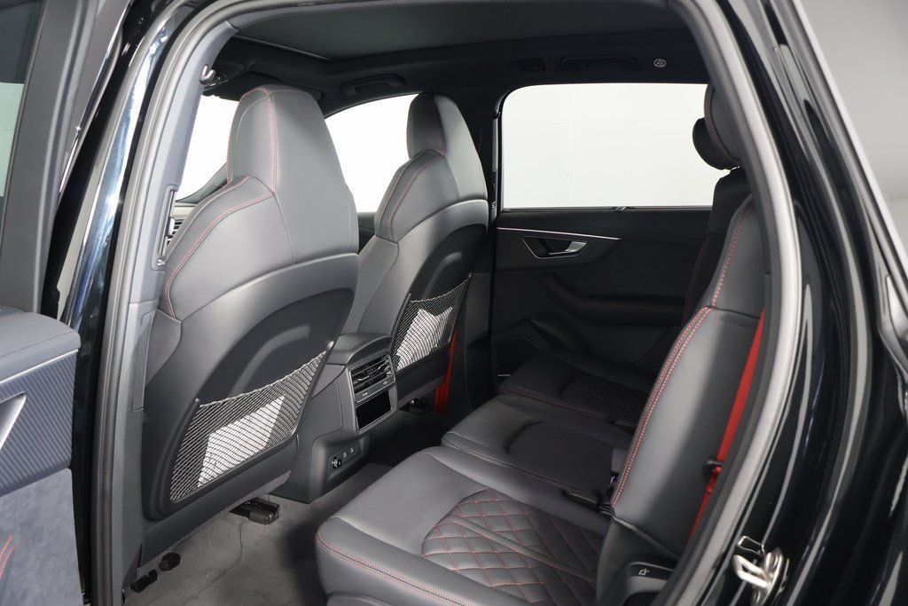 Thumbnail: 2026 Audi Q7 - 6