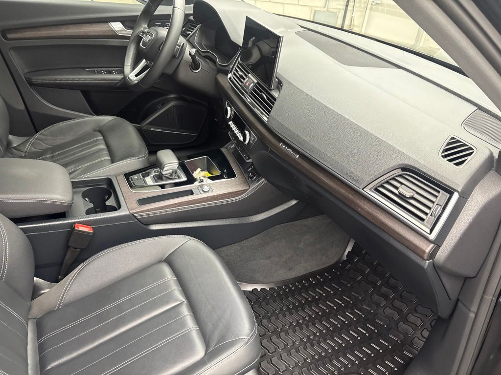 Thumbnail: 2023 Audi Q5 - 29