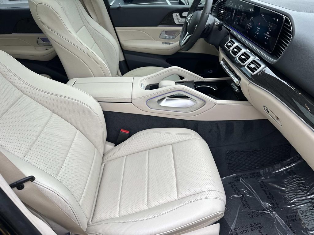 Thumbnail: 2020 Mercedes-Benz GLE - 21