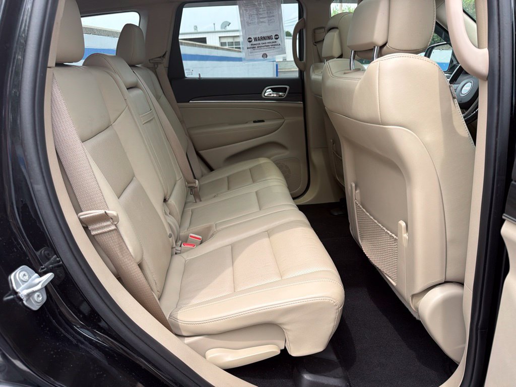 Thumbnail: 2020 Jeep Grand Cherokee - 23