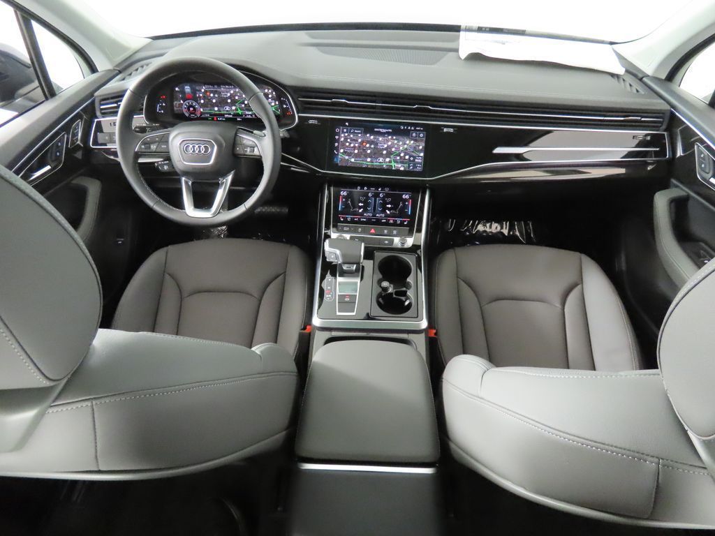 Thumbnail: 2026 Audi Q7 - 11