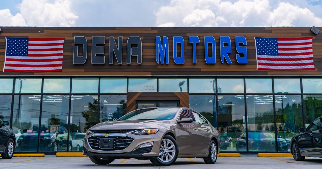 Mineral Gray Metallic 2024 Chevrolet Malibu Sedan Front-Wheel Drive Continuously Variable Transmission