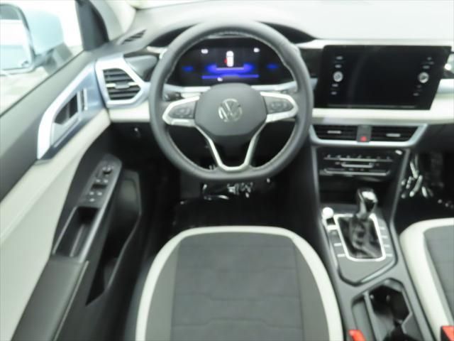 Thumbnail: 2026 Volkswagen Taos - 10