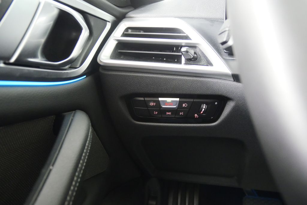Thumbnail: 2025 BMW 4 Series - 21