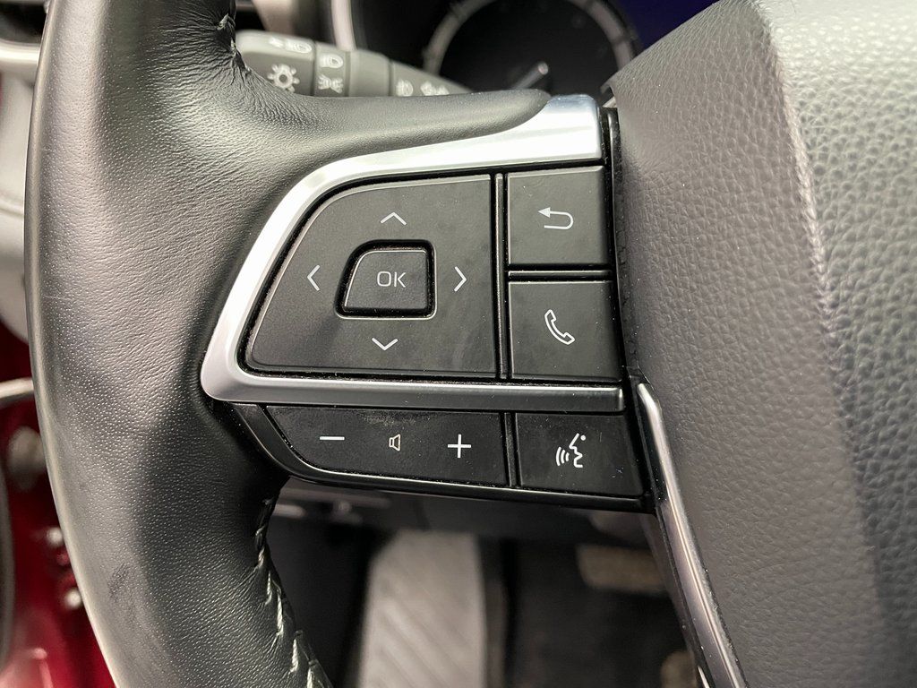 Thumbnail: 2021 Toyota Highlander - 22