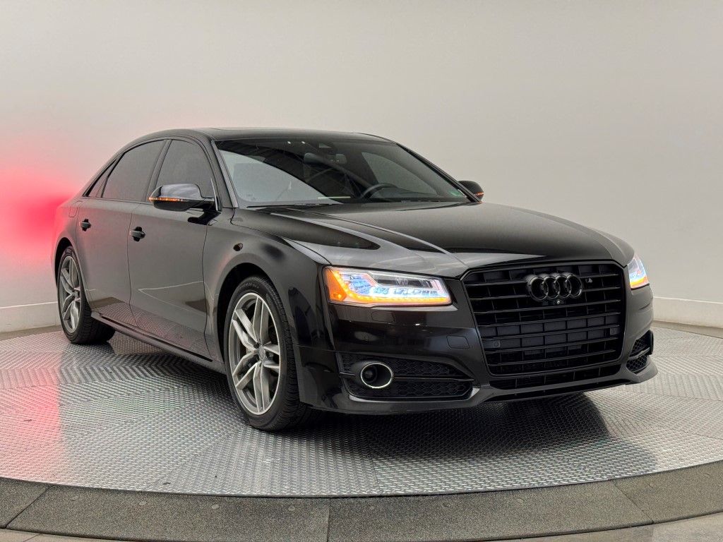 Thumbnail: 2017 Audi A8 - 2