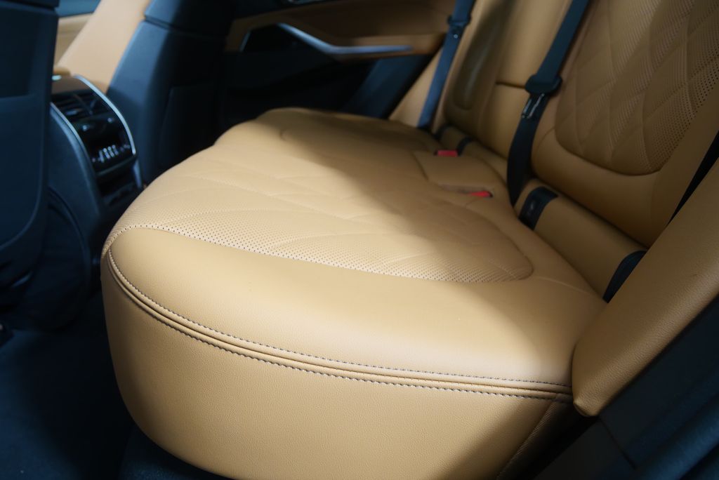 Thumbnail: 2026 BMW X5 - 15