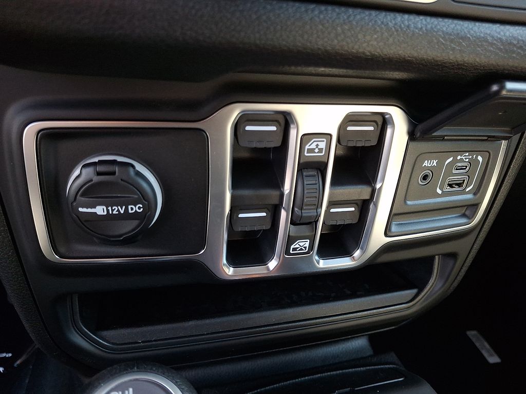 New 2026 Jeep Wrangler SUV