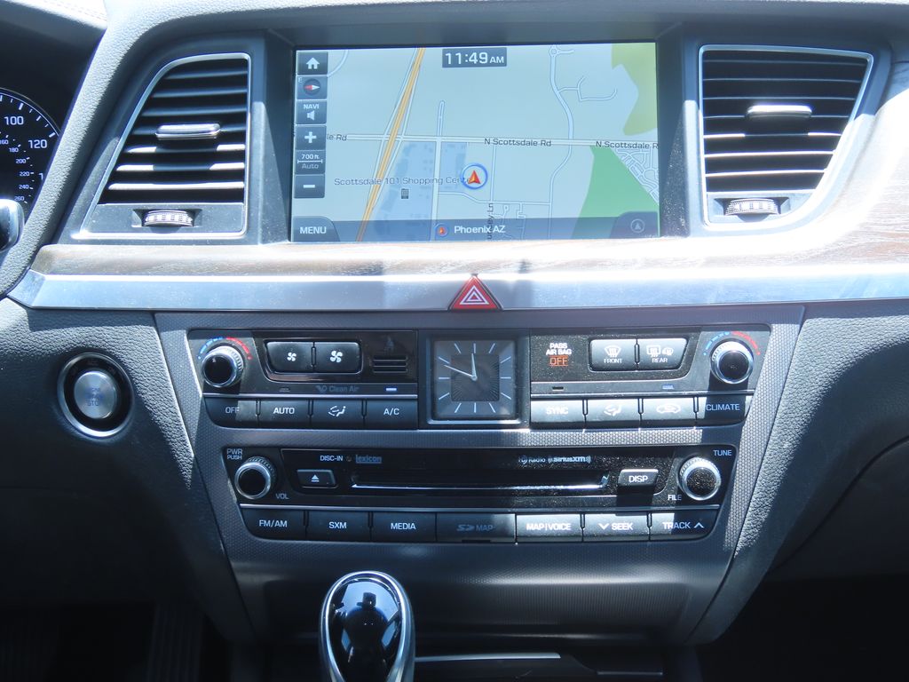 Thumbnail: 2015 Hyundai Genesis - 8