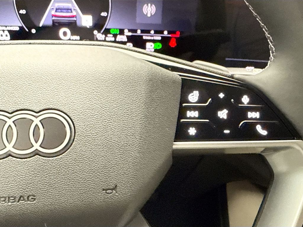 Thumbnail: 2025 Audi Q5 - 12