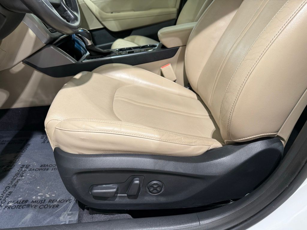 Thumbnail: 2017 Hyundai Sonata - 13