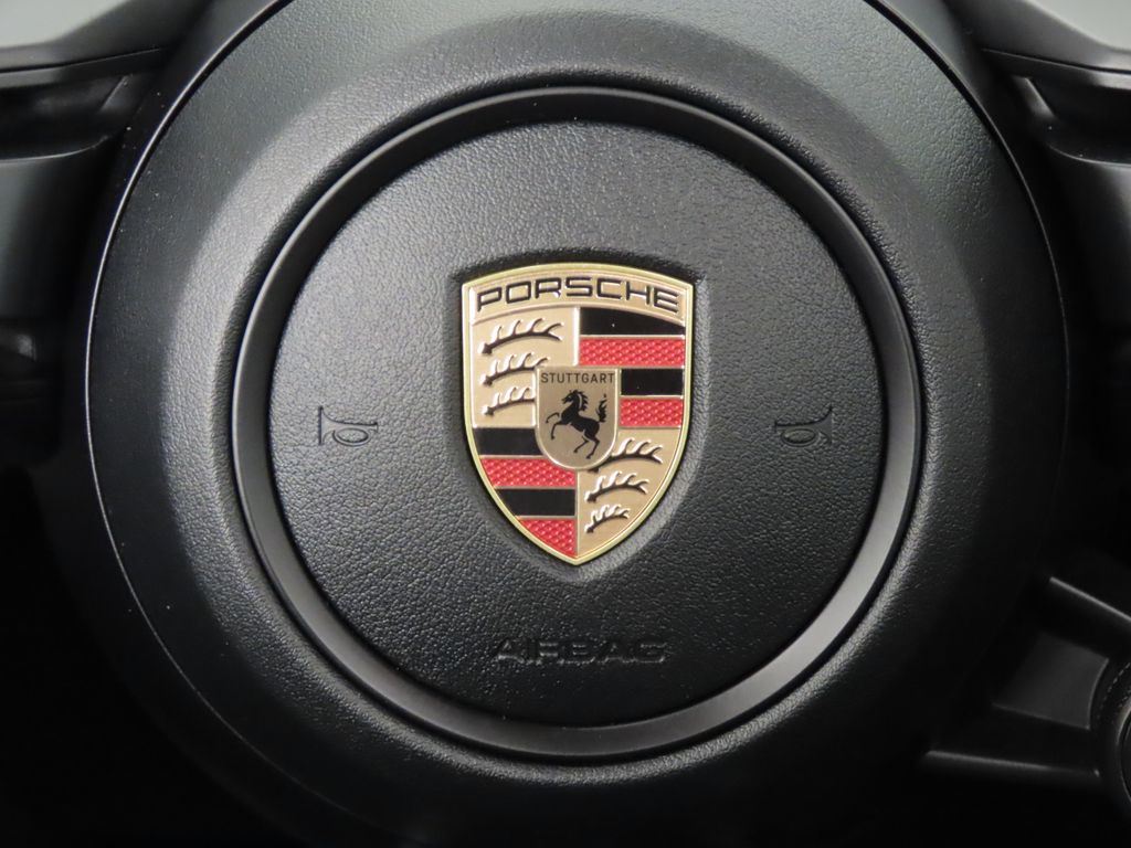 Thumbnail: 2024 Porsche Macan - 21