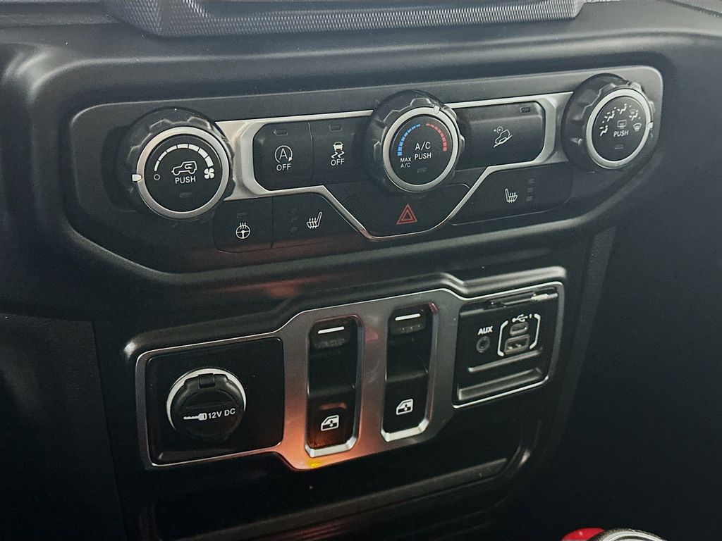 Used 2020 White Jeep Sport S image 18