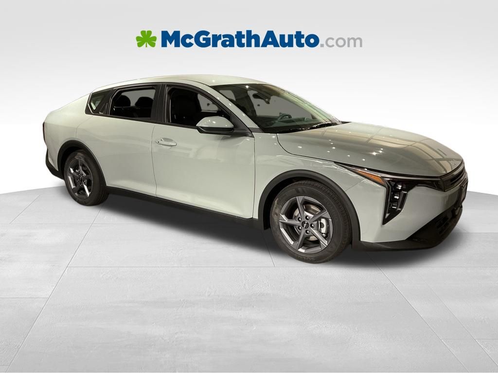 2026 Kia K4 LXS FWD