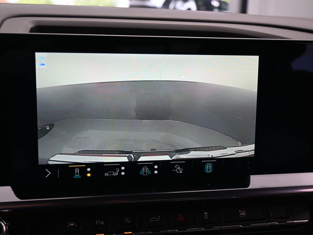 Used 2023 Titanium Rush Metallic GMC SLT image 20